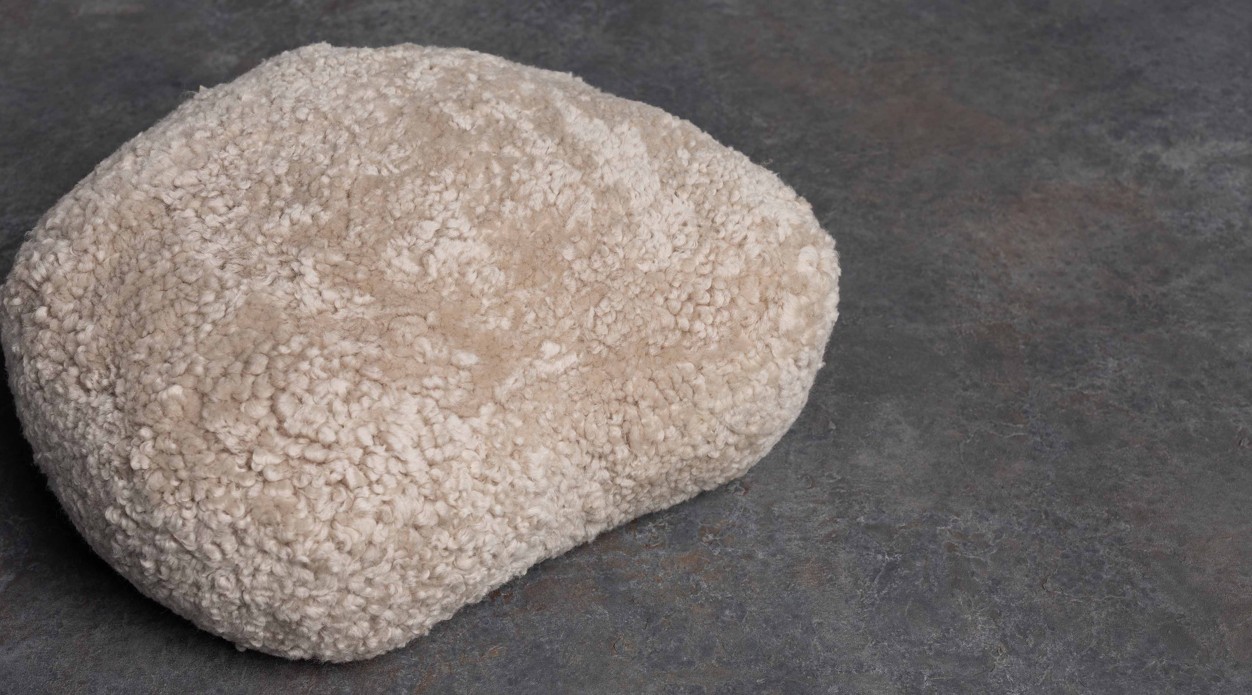 The Footstool