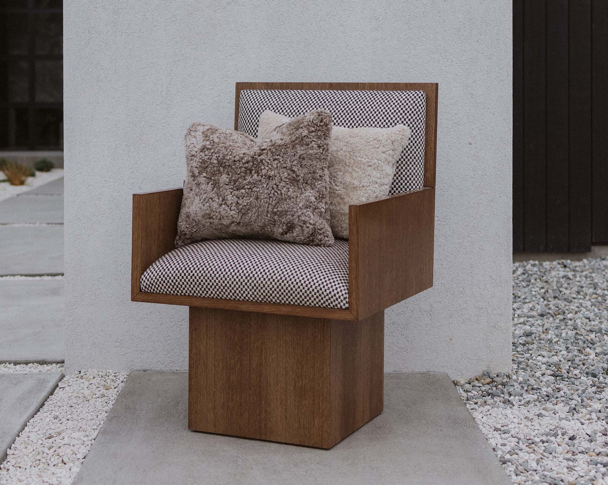 The Lumbar Cushion Cover