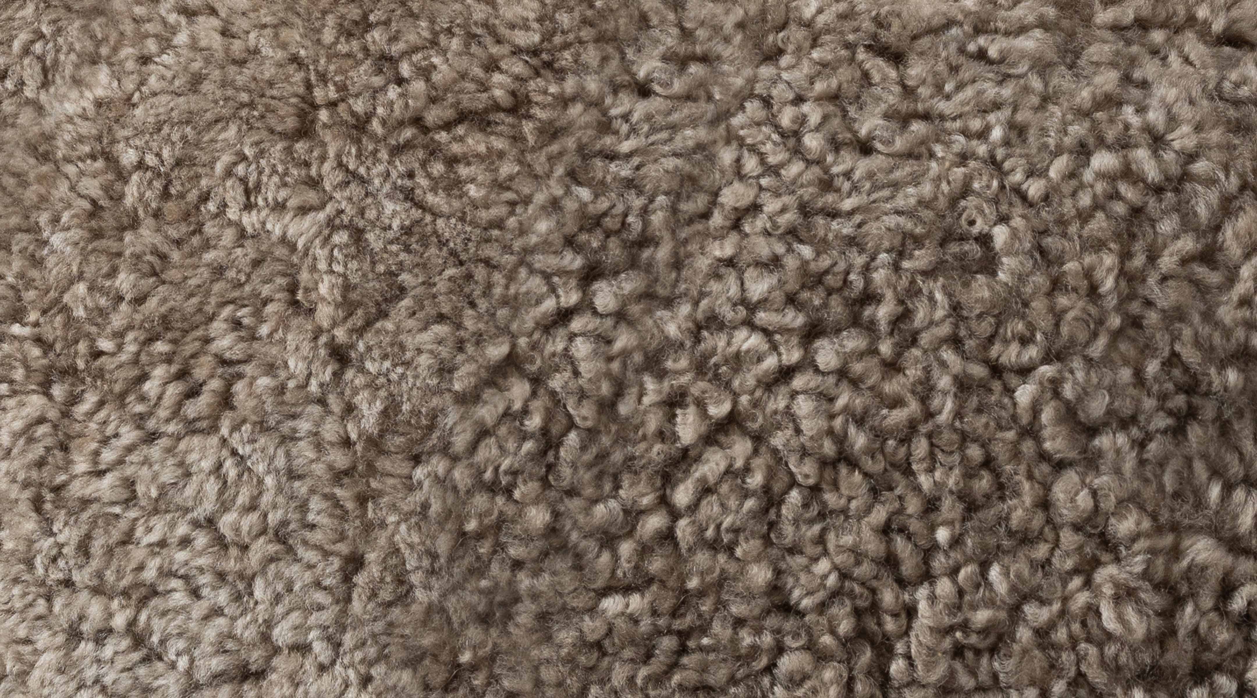 Short Wool Pisa Sample